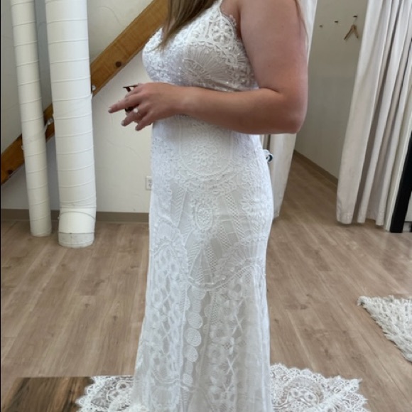 NWT Never Worn Rish Bridal Dress - Picture 5 of 5